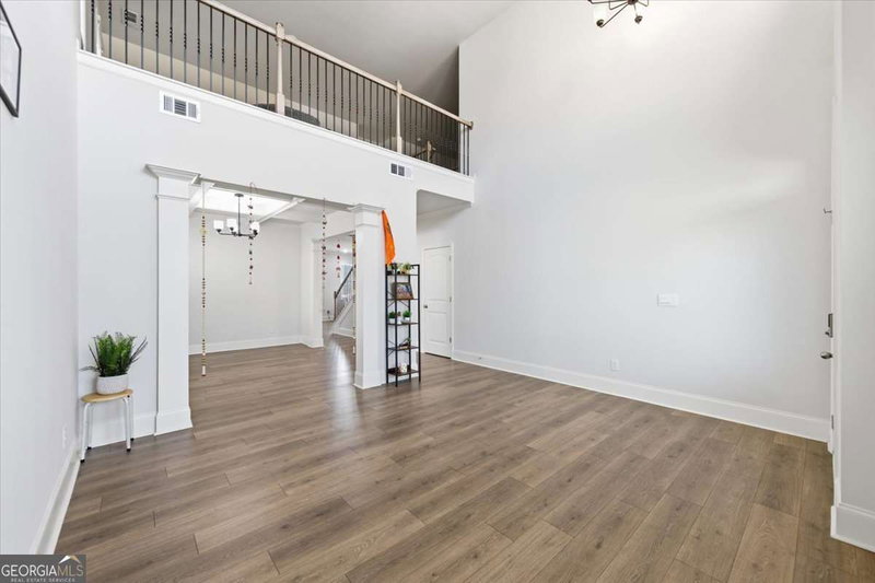 Photo 15 of 880 Garnet Drive