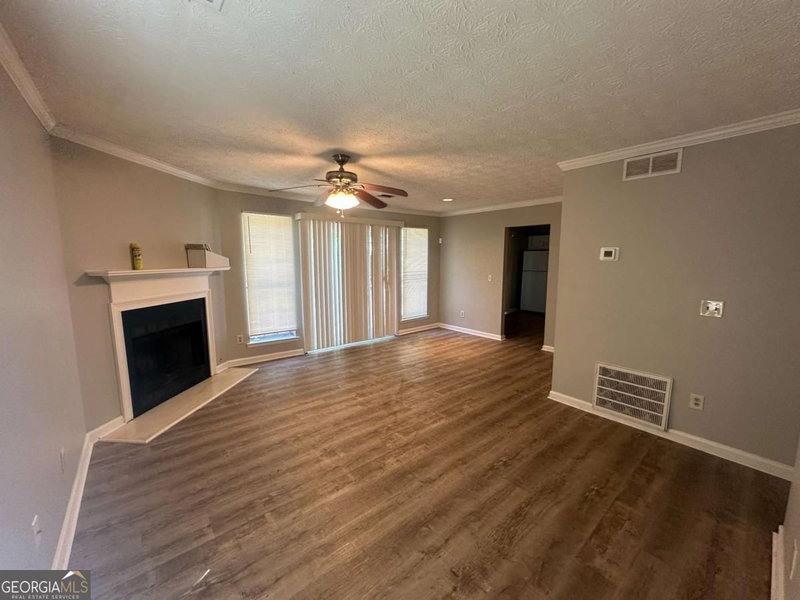 Photo 15 of 358 Pin Oak Court SW