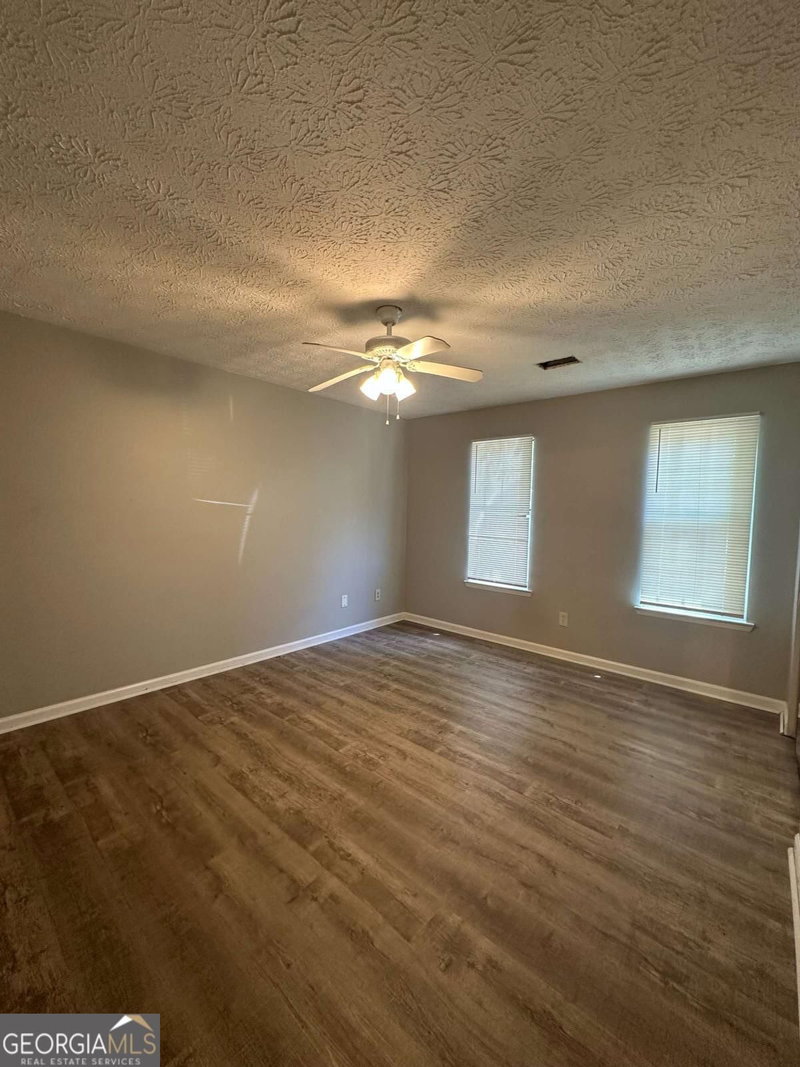 Photo 16 of 358 Pin Oak Court SW