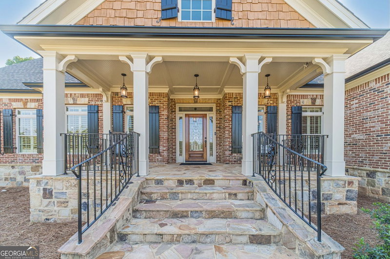 Photo 2 of 2124 Stonegate Way