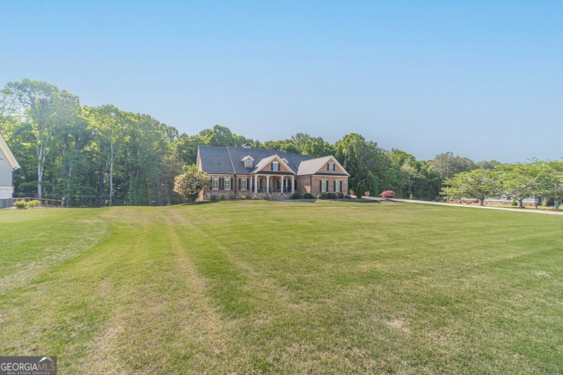 Photo 7 of 2124 Stonegate Way