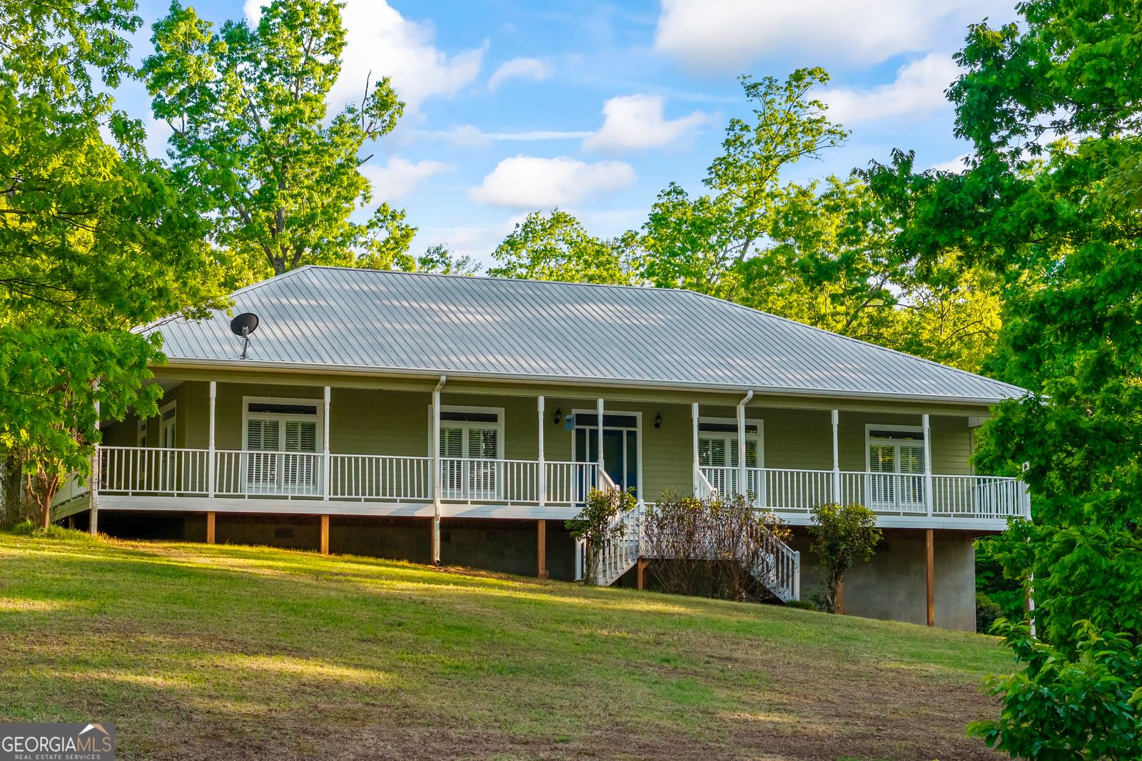 920 Yeoman Lake Road, Clarkesville, GA 30523