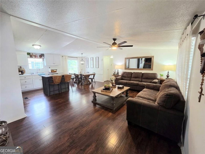 Photo 5 of 4855 Peachtree Drive