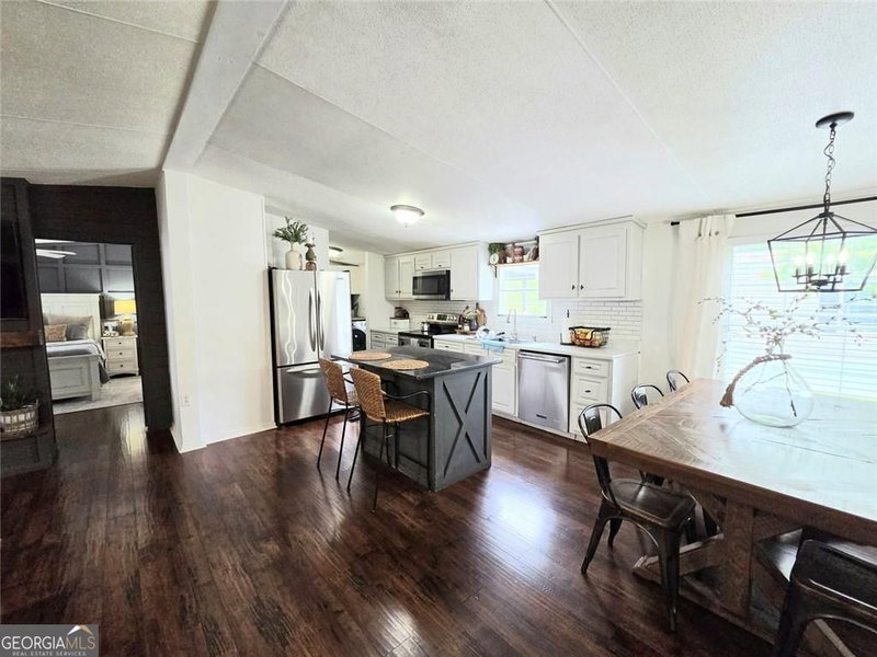 Photo 7 of 4855 Peachtree Drive