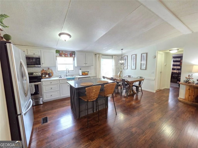 Photo 8 of 4855 Peachtree Drive