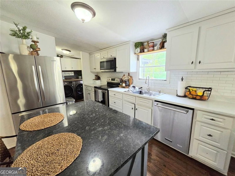 Photo 9 of 4855 Peachtree Drive