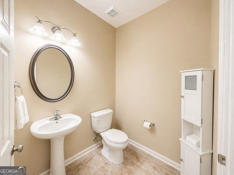 Photo 7 of 1525 Winshire Cove