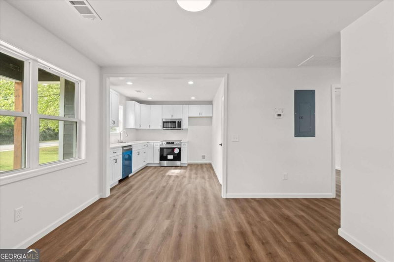 Photo 5 of 315 Bledsoe Street