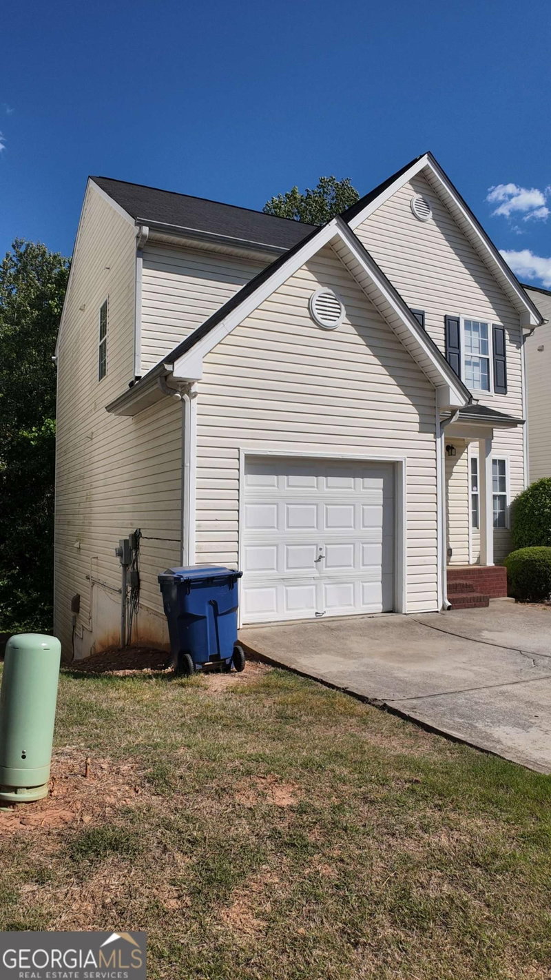 429 Village Bluff Drive, Lawrenceville