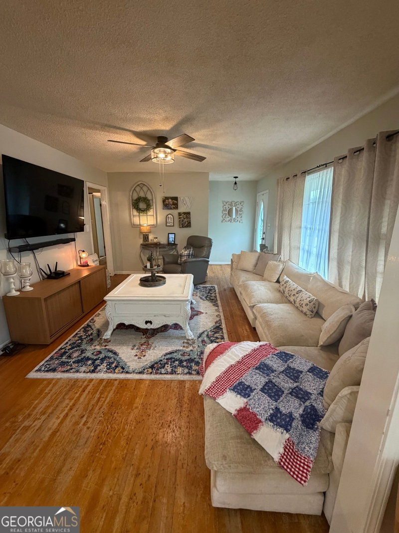 Photo 11 of 410 Ridgecrest Drive