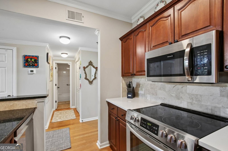 Photo 11 of 2512 River Green Drive