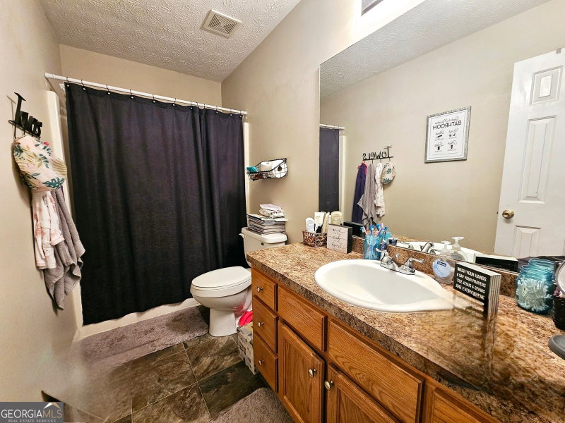 Photo 15 of 252 Emerald Pointe Drive