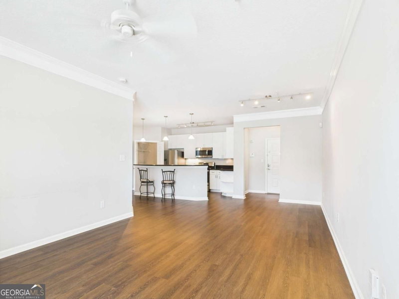 Photo 8 of 400 17th Street NW #2027