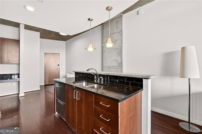 Photo 4 of 361 17th Street NW #2013