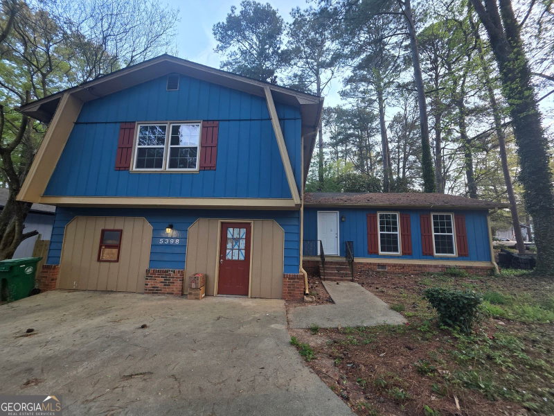 Photo 2 of 5398 Rockbridge Road