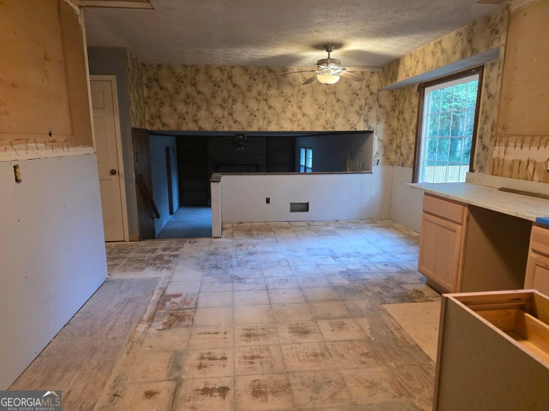 Photo 5 of 5398 Rockbridge Road