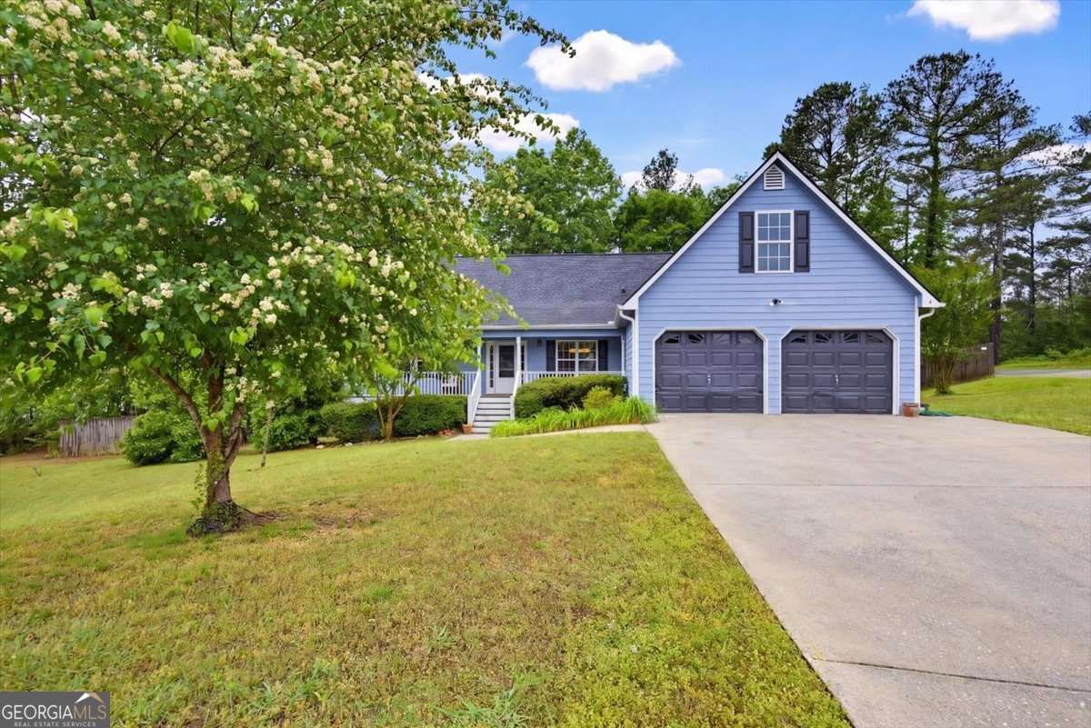 108 Misty Oak Lane, Dallas, GA 30132