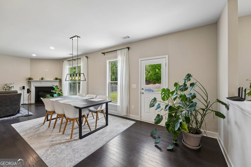 Photo 15 of 208 Roundwood Way