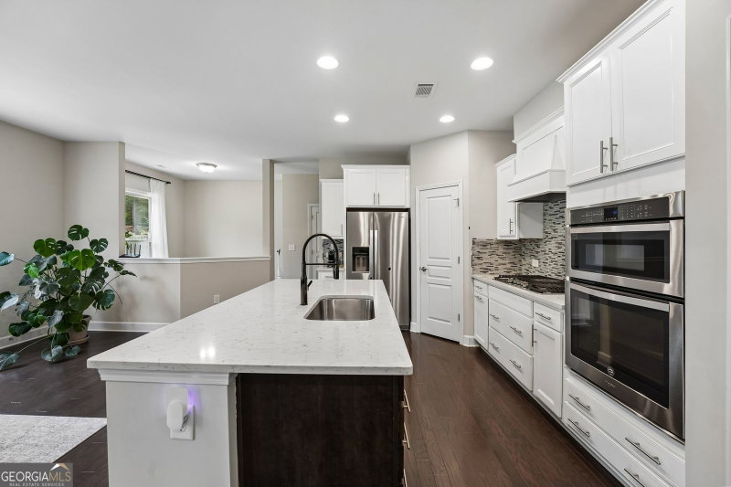 Photo 18 of 208 Roundwood Way