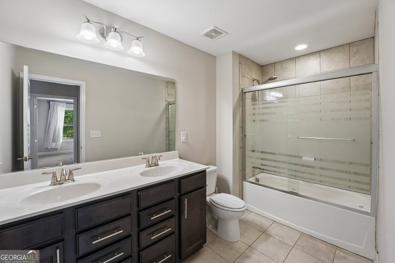 Photo 31 of 208 Roundwood Way