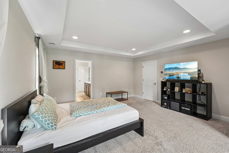 Photo 40 of 208 Roundwood Way