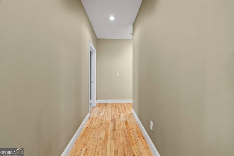 Photo 12 of 45 Highland Shoals Court
