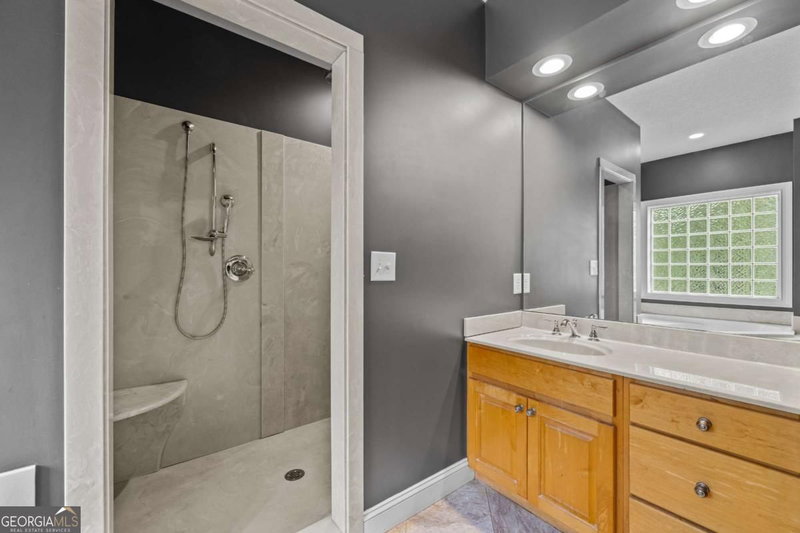 Photo 20 of 45 Highland Shoals Court
