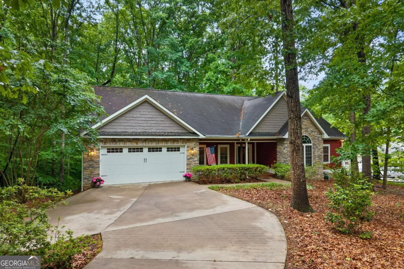 Photo 4 of 45 Highland Shoals Court