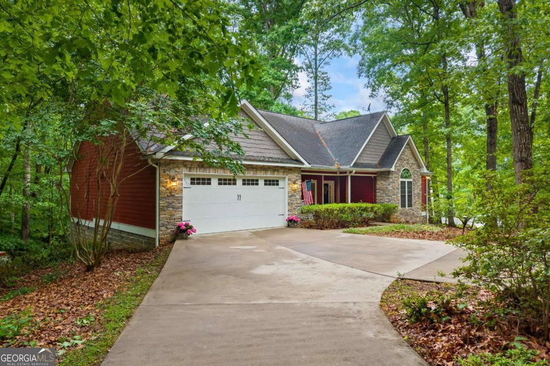 Photo 6 of 45 Highland Shoals Court