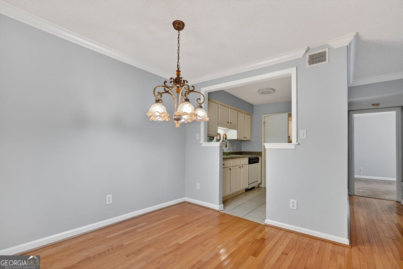 Photo 5 of 7001 Wingate Way