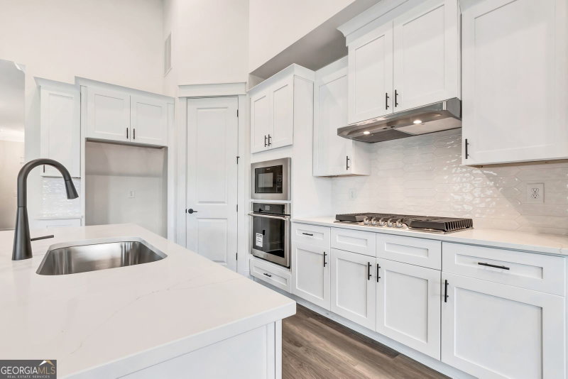 Photo 5 of 115 Redhaven Drive