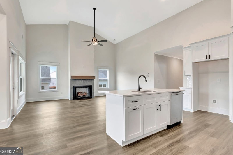 Photo 6 of 115 Redhaven Drive