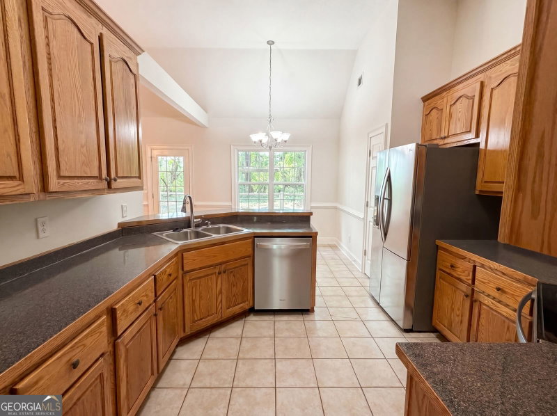 Photo 7 of 141 Lake Chase Drive S