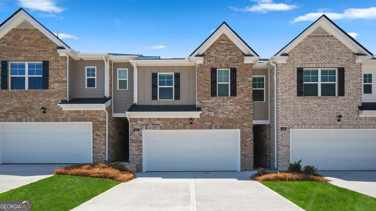 500 Silver Moon Drive, Loganville, GA 30052