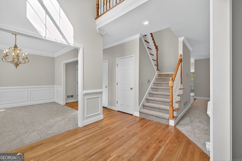 Photo 9 of 5154 Maplewood Lane