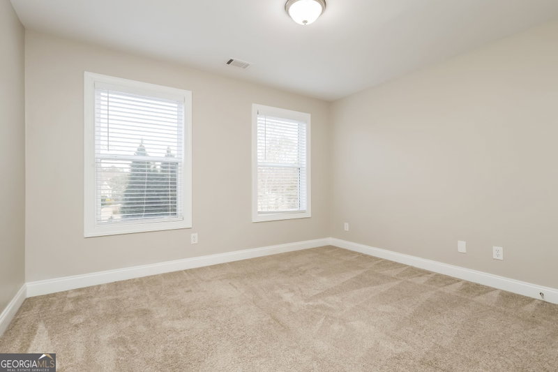 Photo 15 of 1515 Royce Drive