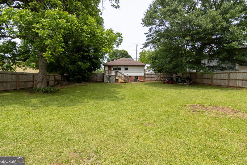 Photo 12 of 119 Harmon Avenue