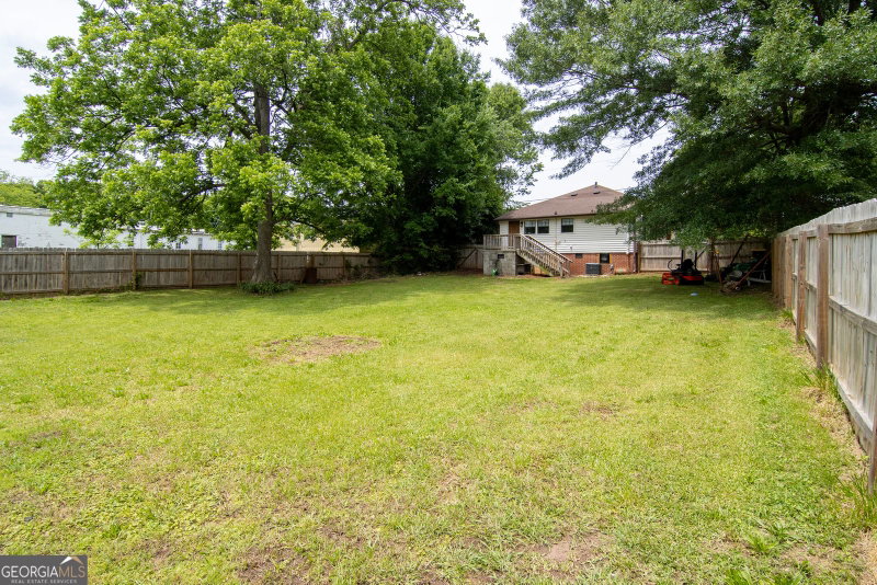 Photo 13 of 119 Harmon Avenue