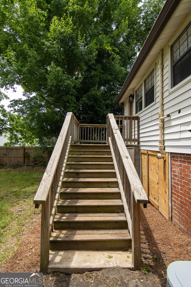 Photo 14 of 119 Harmon Avenue