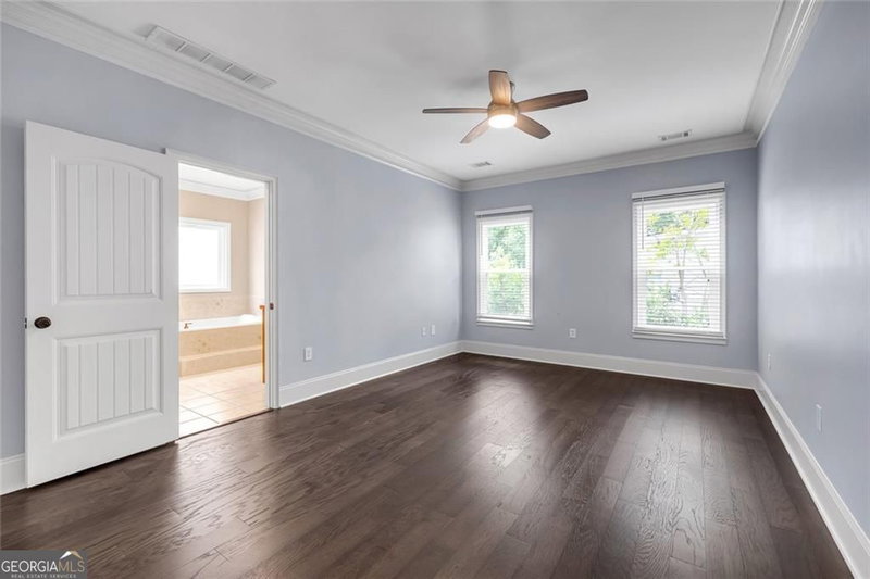 Photo 14 of 3110 Jackson Street