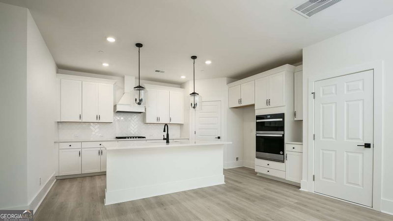 Photo 6 of 1895 Glasswing Court