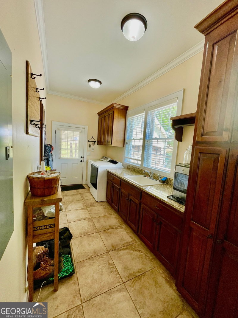 Photo 42 of 156 Lake Oglethorpe Drive
