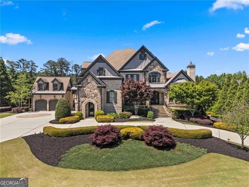 2725 Drayton Hall Drive, Buford