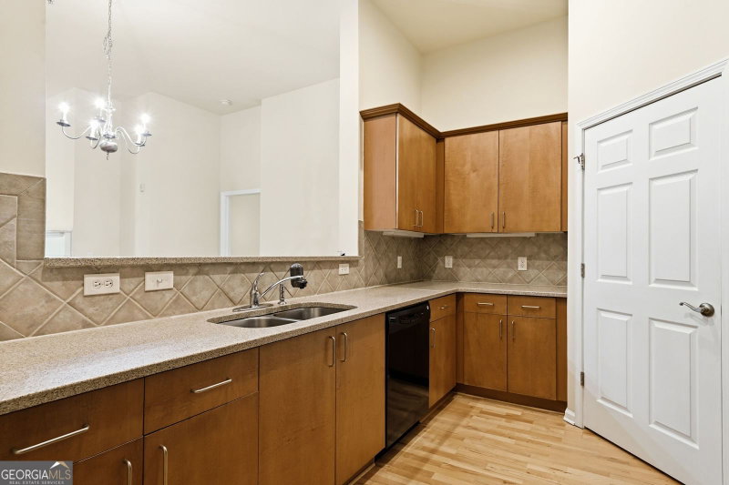 Photo 9 of 3150 Woodwalk Drive SE #3403
