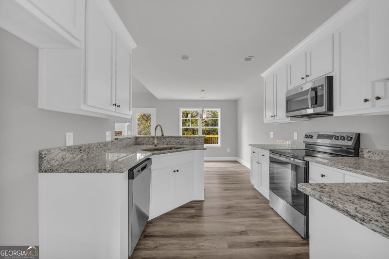 Photo 8 of 152 Sewell Road