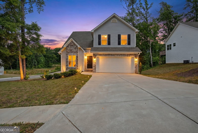 102 Woodside Court