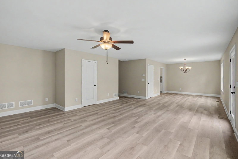 Photo 15 of 102 Woodside Court