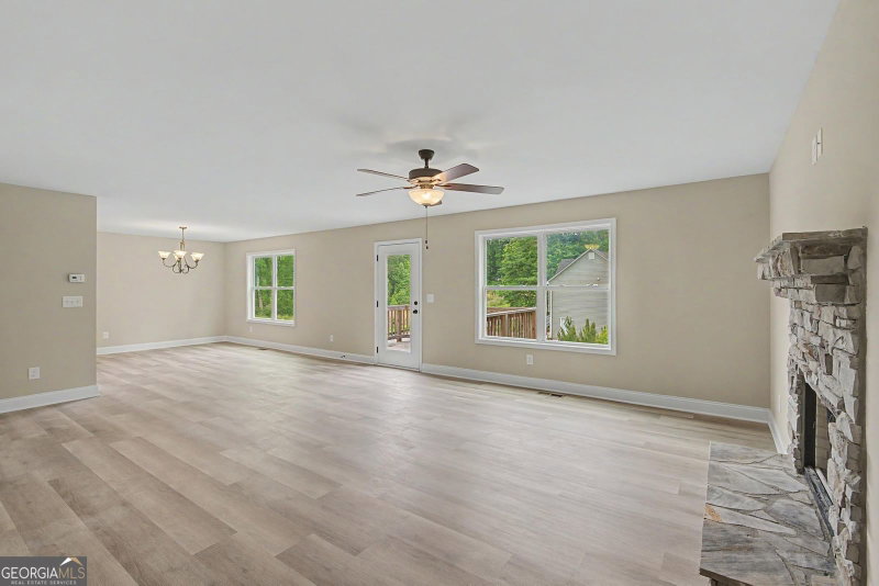 Photo 16 of 102 Woodside Court
