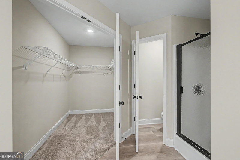 Photo 34 of 102 Woodside Court