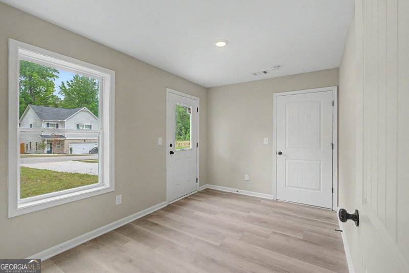 Photo 41 of 102 Woodside Court